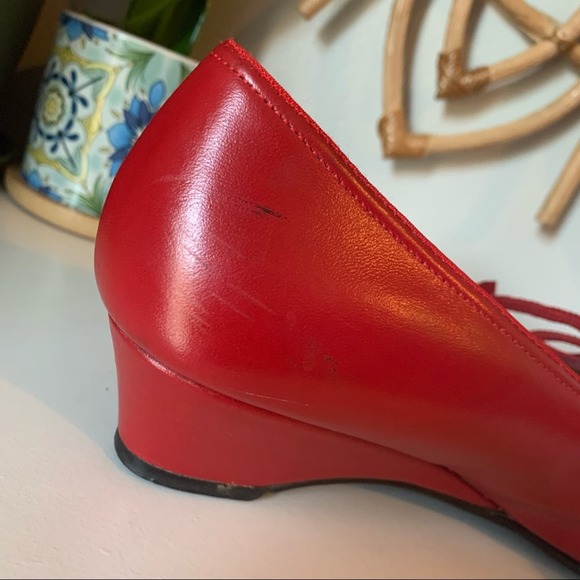 Vintage Red Johansen pumps with laces 9 (36) - Picture 7 of 12